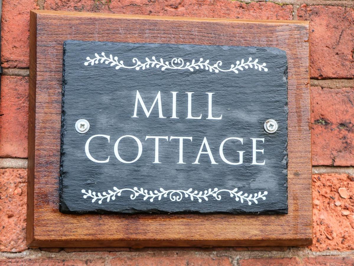 Mill Cottage リーク エクステリア 写真